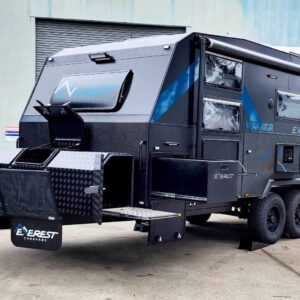2024 Everest Warrior 20'6 Extreme Off Road with Ensuite