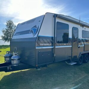 2024 Red Centre Newell 22'6 Touring 2 Berth with Shower and Toilet